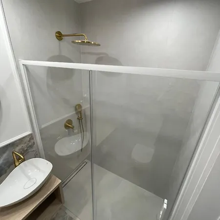 Apartman Greeneri A110 *